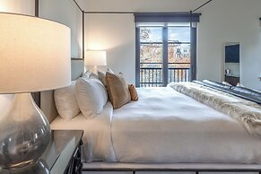 121 Hotel by AvantStay – Modern Comfort in Nashville's West End