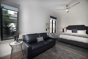 121 Hotel by AvantStay – Modern Comfort in Nashville's West End