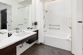 121 Hotel by AvantStay – Modern Comfort in Nashville's West End