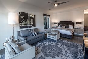 121 Hotel by AvantStay – Modern Comfort in Nashville's West End