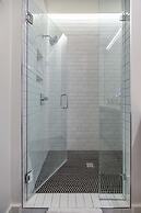 121 Hotel by AvantStay – Modern Comfort in Nashville's West End