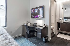 121 Hotel by AvantStay – Modern Comfort in Nashville's West End