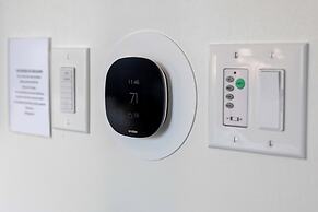 121 Hotel by AvantStay – Modern Comfort in Nashville's West End