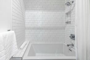 121 Hotel by AvantStay – Modern Comfort in Nashville's West End