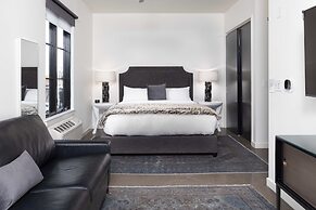 121 Hotel by AvantStay – Modern Comfort in Nashville's West End