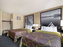 Super 8 by Wyndham Moosonee