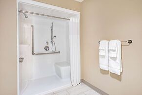 Super 8 by Wyndham Moosonee