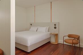 Garde Hotel and Warders Cottages