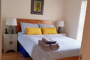 2-bed, Sleeps 4, Garden