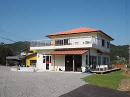 Guesthouse & Beach Cafe Fuego, Hostel