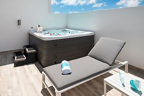 Zenza Boutique Hotel