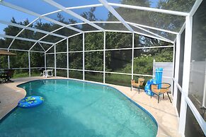 Near Theme Parks! In-Ground 3 BR Pool Home, Sleeps 7, Total Privacy!