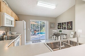 Near Theme Parks! In-Ground 3 BR Pool Home, Sleeps 7, Total Privacy!