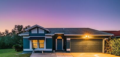 Near Theme Parks! In-Ground 3 BR Pool Home, Sleeps 7, Total Privacy!