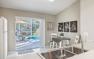 Near Theme Parks! In-Ground 3 BR Pool Home, Sleeps 7, Total Privacy!