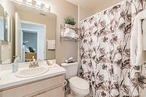 Near Theme Parks! In-Ground 3 BR Pool Home, Sleeps 7, Total Privacy!