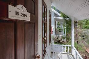 Sakarin Valley Resort & Restaurant