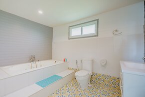 Sakarin Valley Resort & Restaurant