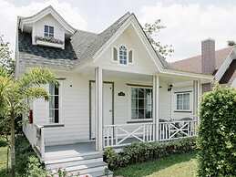 Sakarin Valley Resort & Restaurant