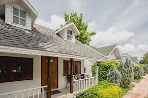 Sakarin Valley Resort & Restaurant