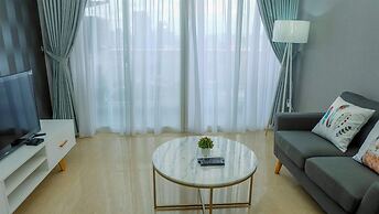 Classy 2BR Apartment at Menteng Park with City View