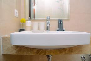 Pleasant and Simply Studio Room Menteng Park Apartment