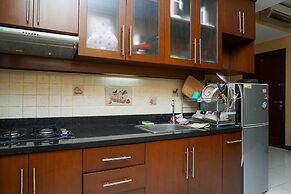 Comfy and Homey 2BR at Mediterania Marina Ancol Apartment