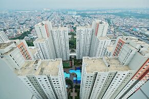 2BR Apartment Green Bay with Direct Access to Baywalk Mall