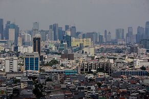 Comfortable 2BR Green Central City Apartment