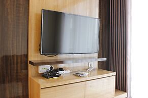 Deluxe & Cozy 2BR Apartment at Landmark Residence