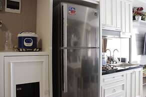 Cozy 2BR Apartment at Tamansari Tera Residence near BIP