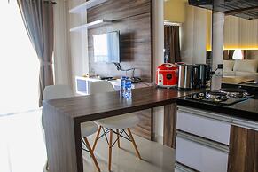 Minimalist and Stylish Studio Parkland Avenue Apartment