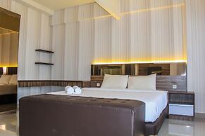 Minimalist and Stylish Studio Parkland Avenue Apartment