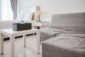 Cozy and Relax Studio Room @ Tree Park BSD Apartment