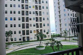 Minimalist and Cozy Studio Room at Ayodhya Apartment