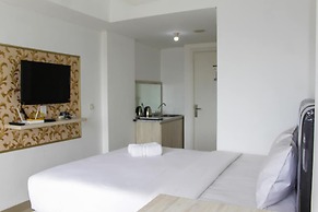 Minimalist Studio Apartment at Poris 88 with City View