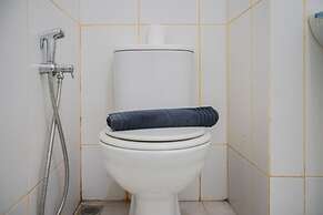 Cozy Studio Apartment at Tamansari Skylounge near Soetta Airport