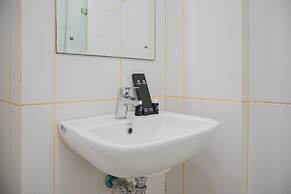 Cozy Studio Apartment at Tamansari Skylounge near Soetta Airport