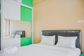 Cozy Studio Apartment at Tamansari Skylounge near Soetta Airport
