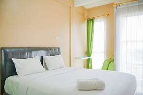 Cozy Studio Apartment at Tamansari Skylounge near Soetta Airport