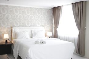 Spacious Studio Room at The Jarrdin Cihampelas Apartment