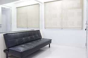 Bright and Comfy 2BR The Jarrdin Cihampelas Apartment