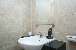 Cozy and Minimalist 2BR at Marbella Kemang Apartment