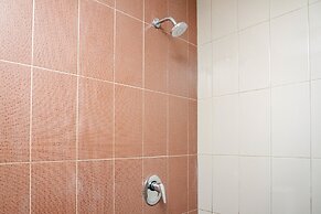 Homey and Modern 2BR Apartment at Atlanta Residence