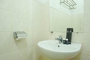 Minimalist Studio Park View Condominium Apartment near Mall