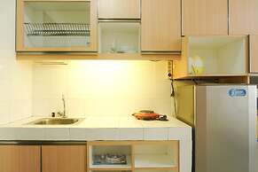 Minimalist Studio Park View Condominium Apartment near Mall