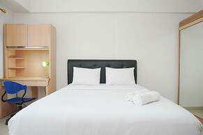 Minimalist Studio Park View Condominium Apartment near Mall