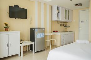 Relaxing Studio Apartment at Bintaro Plaza Residences with City View