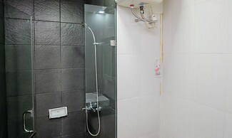 Good Location with Simply Furnished 1BR Apartment Woodland Park