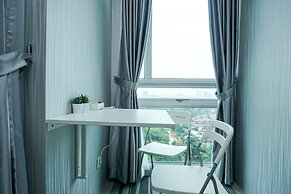 New Furnished and Comfortable Studio Woodland Park Apartment